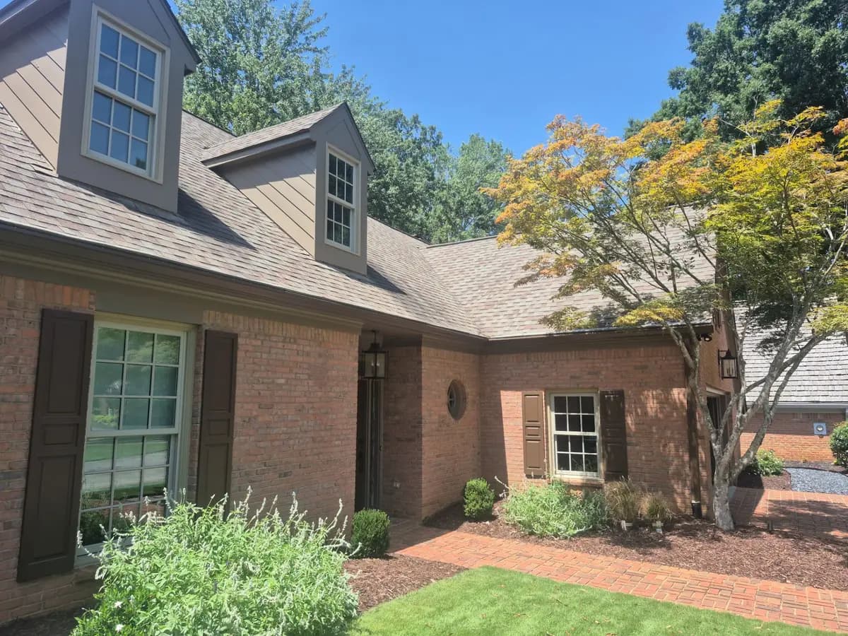 Shingle roof on a brick ranch home in Roswell, GA